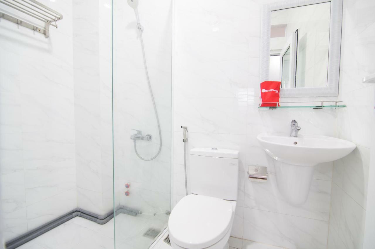 Reddoorz Plus @ Huynh Tan Phat Ho Chi Minh City Exterior photo