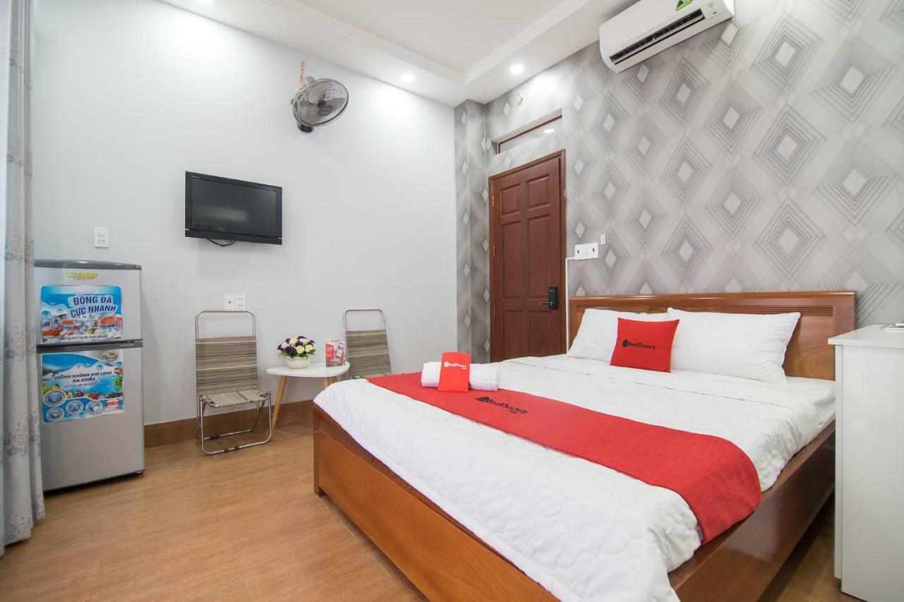 Reddoorz Plus @ Huynh Tan Phat Ho Chi Minh City Exterior photo
